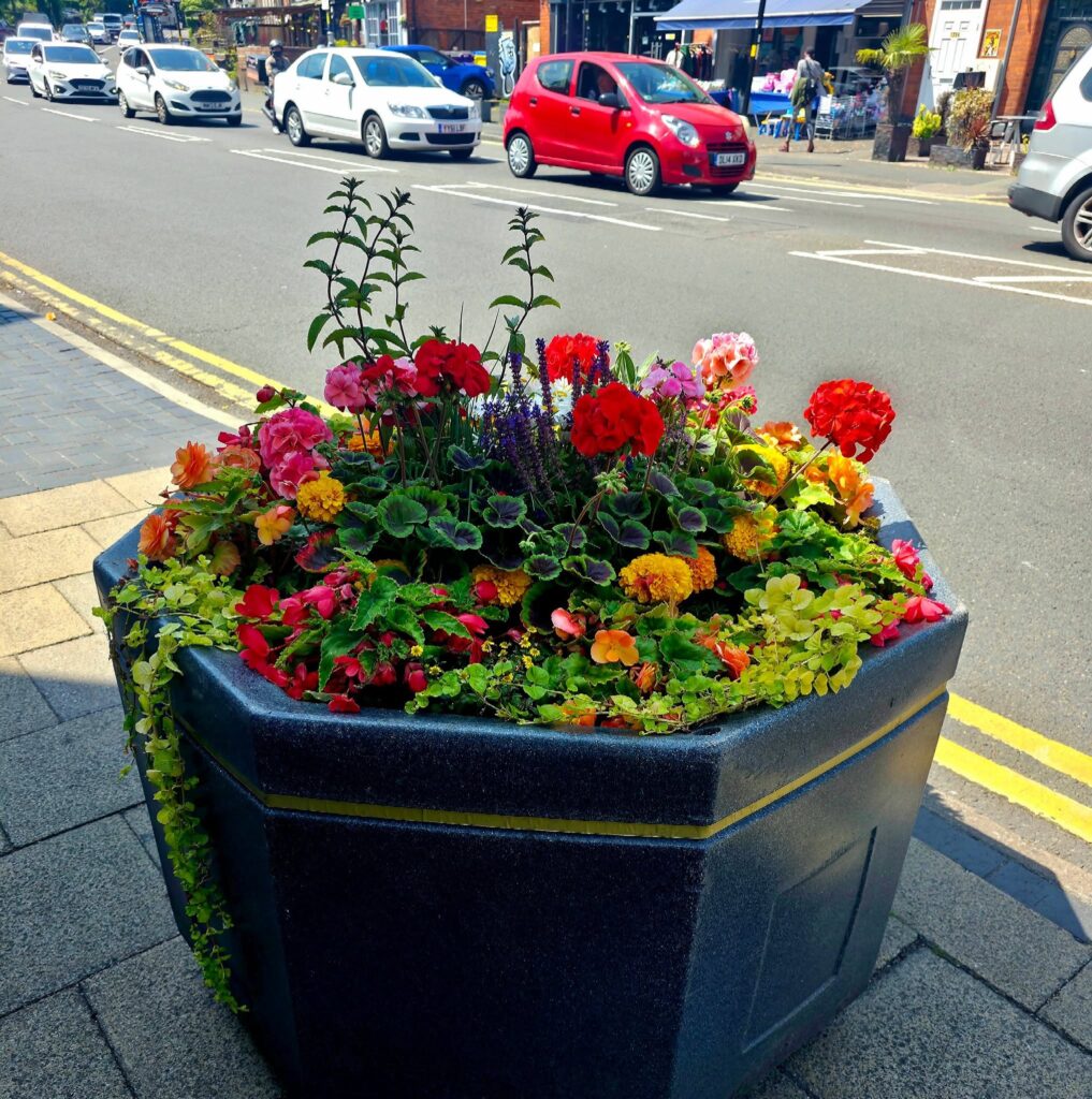 Floral Planter Moseley - Alcester Road
